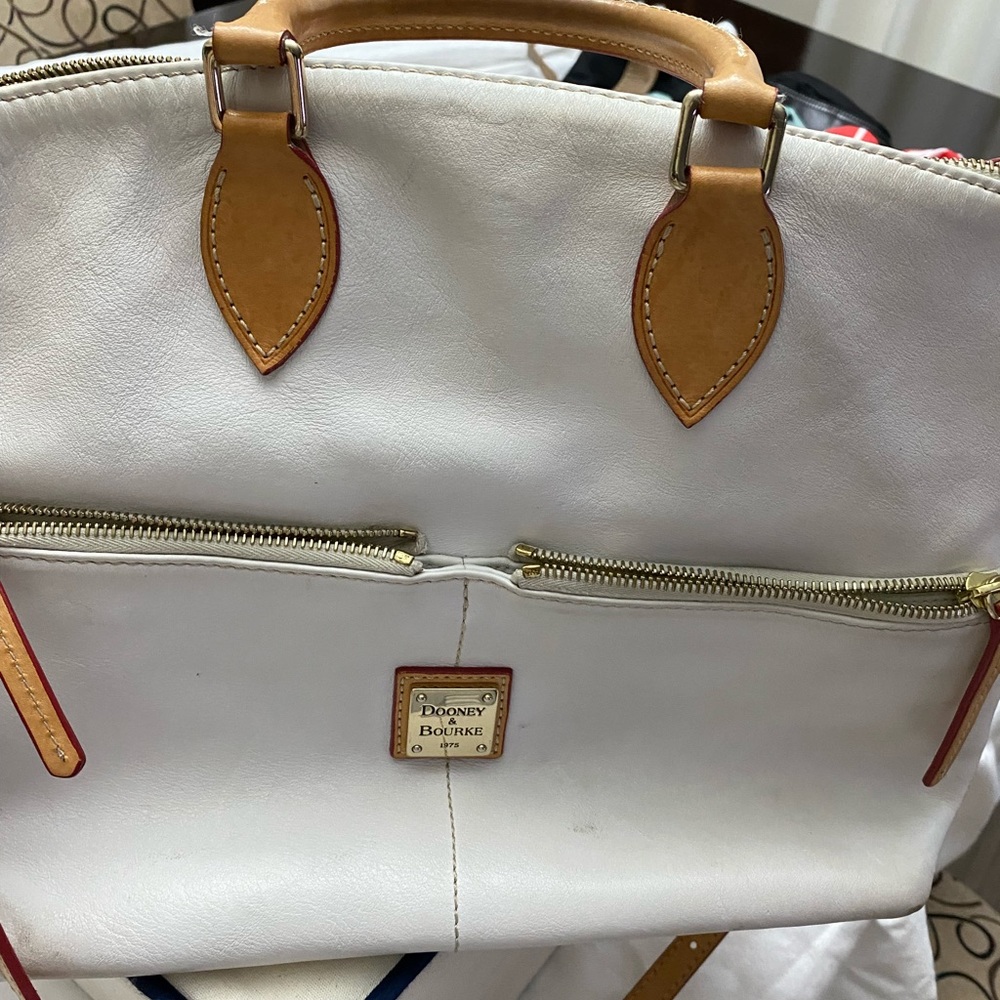 Leather satchel white bag for any ocasión